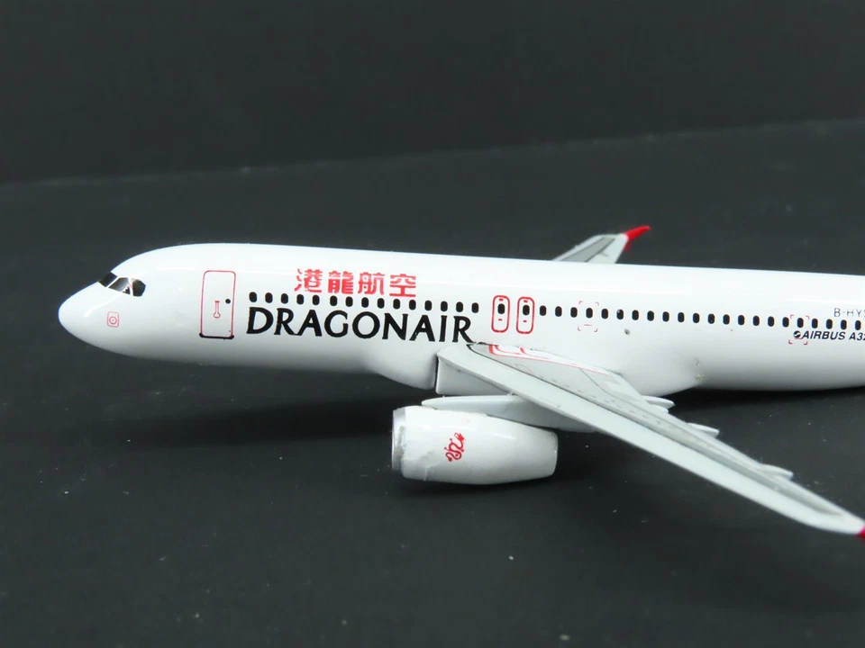 1:400 Scale Dragon Wings Sky Club 98-001 Dragon Air Airbus A320-231 w/ Stand - Image 2 of 4