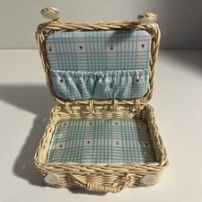 Pleasant Company American Girl Baby Bitty Bear Wicker Picnic Basket