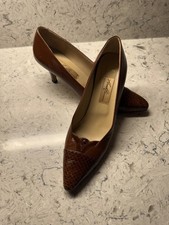 Vintage AMALFI Brown Leather "Croc" Textured MARY Heels Italy 10 AAAA - US
