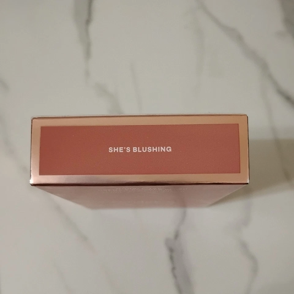 Patrick Ta Headlines Doble Toma Crema y Polvo Rubor Dúo ¡¡ELLA ESTÁ RUBORIZANDO!! ¡¡NUEVO!!️ Foto 2 de 4