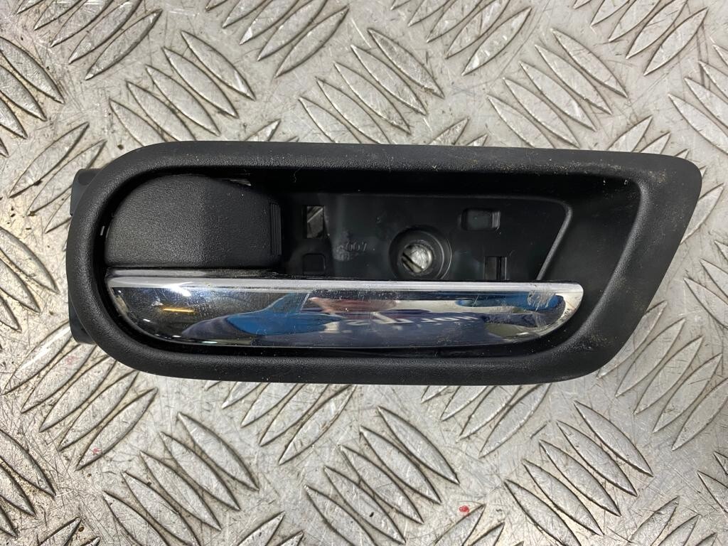 2010 Mazda 6 Front Left Interior Door Handle Part #77
