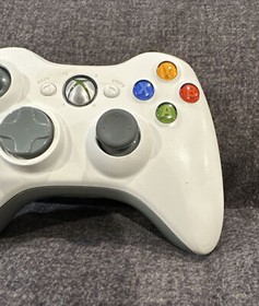Official Microsoft Xbox 360 White Controller! Works Great! Fast Ship! Authentic!