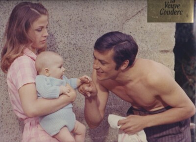 Alain DELON PHOTOGRAPH EXPLOITATION 30*24 LA VEUVE COUDERC 1971