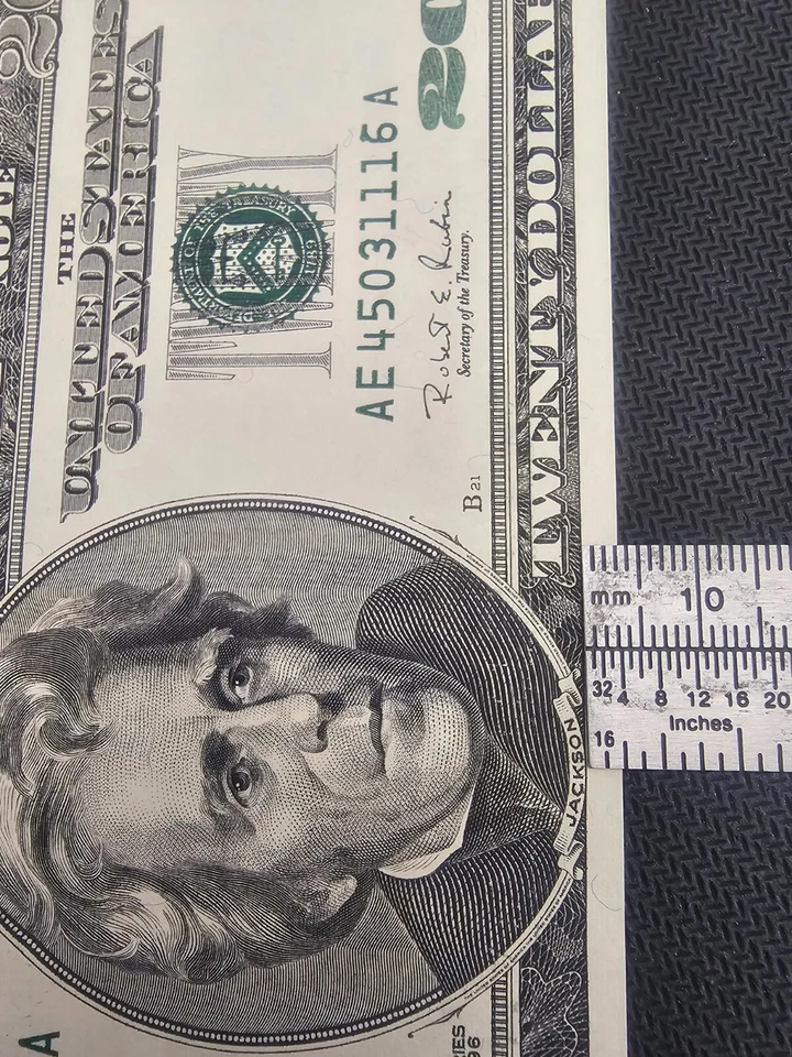 series 1996 20 dollar bill "Error" Uncirculated - Image 2 of 4