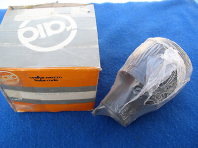 Raid K85 Lenkradnabe Peugeot 505 ( 551 A  , 551 D/F ) NOS