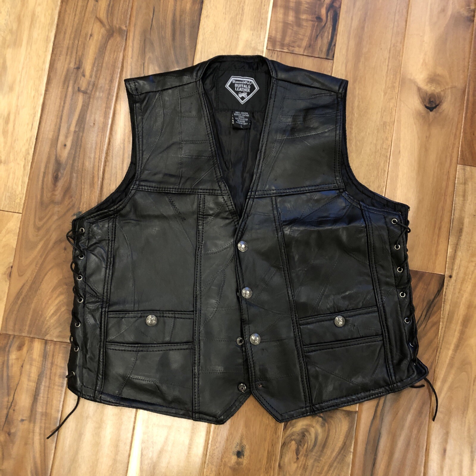 diamond plate buffalo leather vest size large Gem