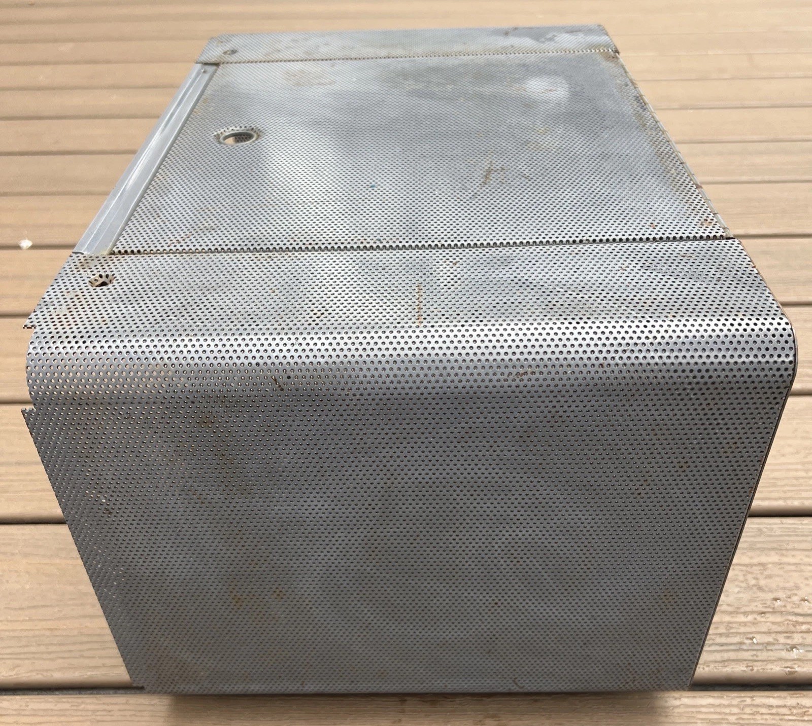 Hammarlund HQ-170AReceiver Cabinet  with Flip Lid - Also fits HQ-145A & HQ-180A