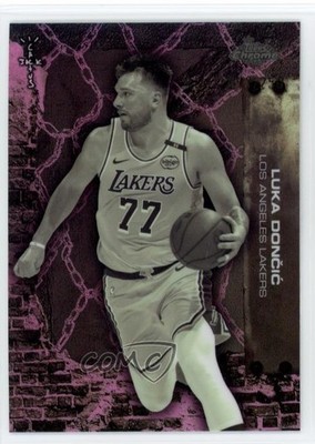 2025-26 Topps Chrome Cactus Jack Pink Refractor 11/250 Luka Doncic #47 6m7