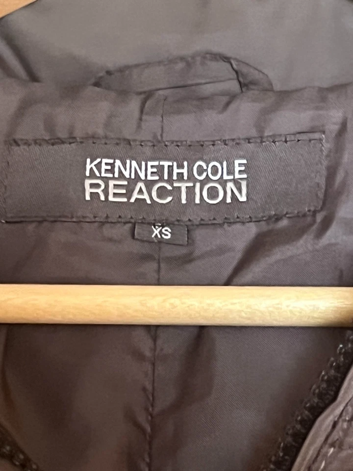 Kenneth Cole Reaction Taupe-Gray Belted Hooded Down Puffer Coat Fur Trim Size XS - Image 2 of 3