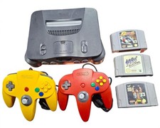 Nintendo 64 - NUS-001 (EUR) Console Bundle With 2 Official Pads & 3 Games 