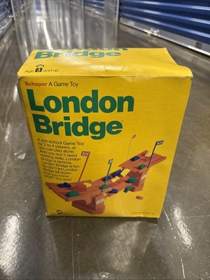 Vintage London Bridge Is Falling Down 1978 Schaper Game complete with box!