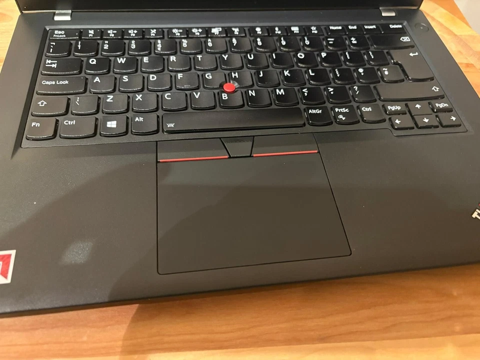 Lenovo thinkpad 20KMS0SW00 AMD PRO 8GB 256GB SSD 14" Screen no battery - Image 2 of 4