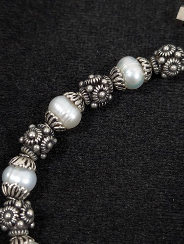 White Baroque pearl Silver Tone Bali Style Bead Toggle Bracelet 7.5 in - Picture 8 of 12