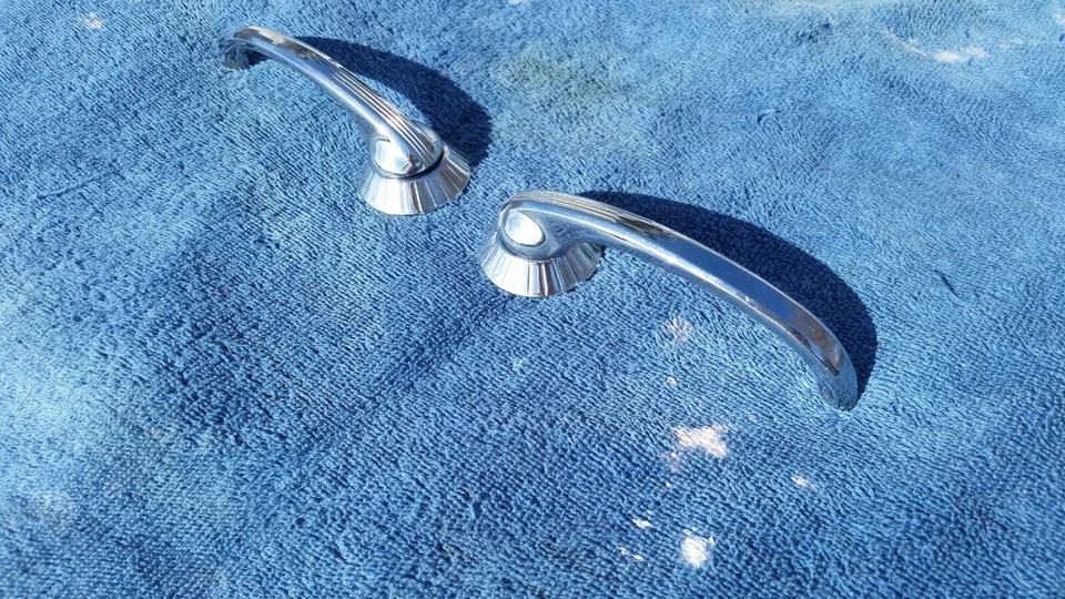 54 1955 1956 1957 Buick Special Century Roadmaster manijas de puerta interiores OEM org Foto 4 de 4