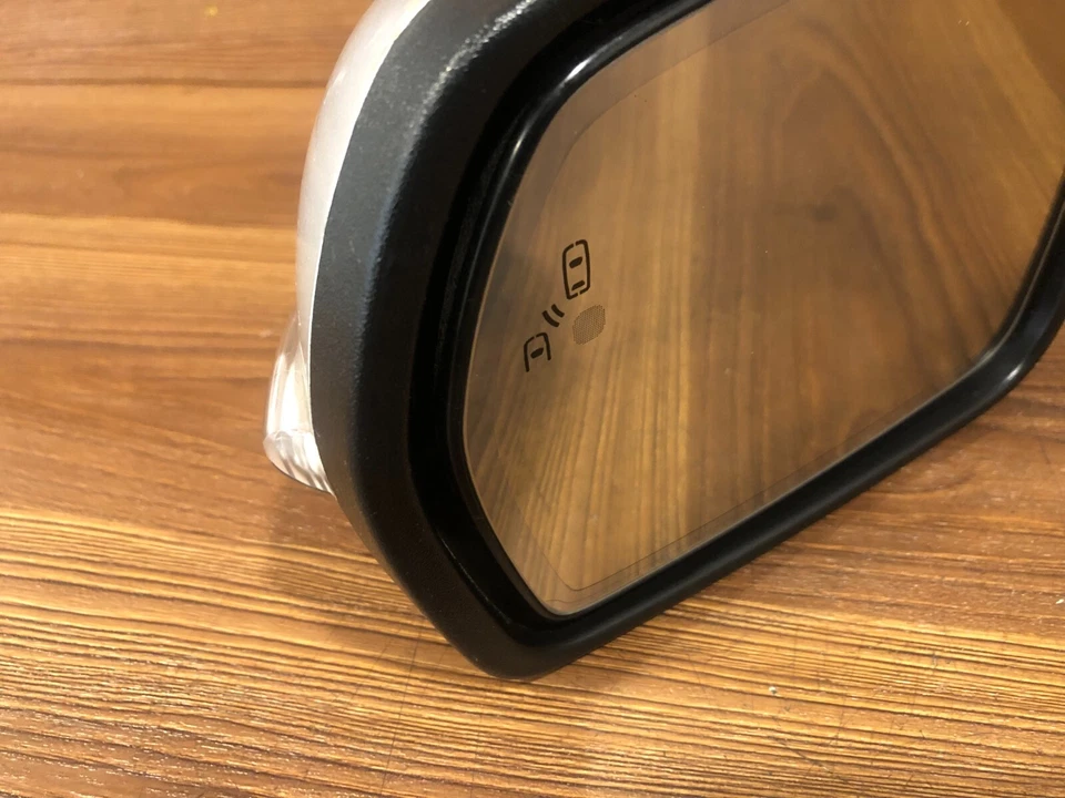 Espejo retrovisor puerta delantera izquierda Ford Edge 2015-2018 con marcador de punto ciego OEM Foto 4 de 4