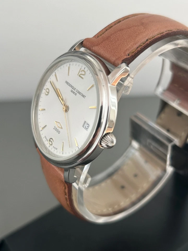 Watch FREDERIQUE CONSTANT 2000 Geneve 37mm Dial Ref FC 240A36 - Photo 2/4