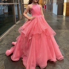 Halter Neck Pink Tulle Gowns Ruffled Pageant Princess Evening Dresses With Train