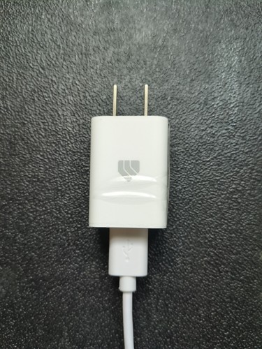 Gentek 3-in-1 Charge & Sync Cable (Apple, Micro USB, USB-C) 4 Ft - Photo 3 sur 6