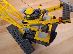 LEGO City #7632 Crawler Crane Complete with Instructions & Minifigures