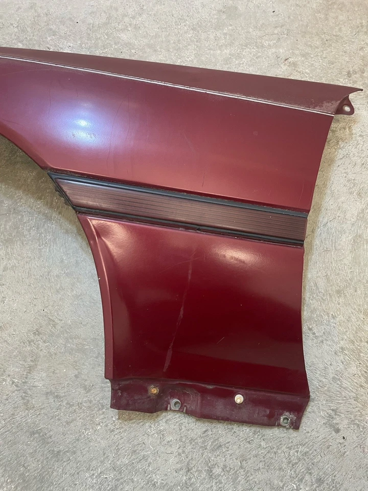 1987 1988 1989 1990 1991 1992 Toyota Supra MK3 OEM conductor delantero izquierdo guardabarros rojo Foto 3 de 4