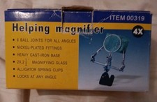 HELPING HANDS 4x SUPPORTO LENTE DI INGRANDIMENTO CLIP ALLIGATORE STRUMENTO SALDATURA NUOVO SCATOLA APERTA