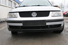 VW Passat 3B Stoßstange vorne Frontstoßstange Stoßfänger silber LB7Z grau Grill