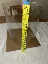 Cylindre en verre - Épaisseur graduée 12 x 10 - Fond environ Haut 1/4” 1/8”B