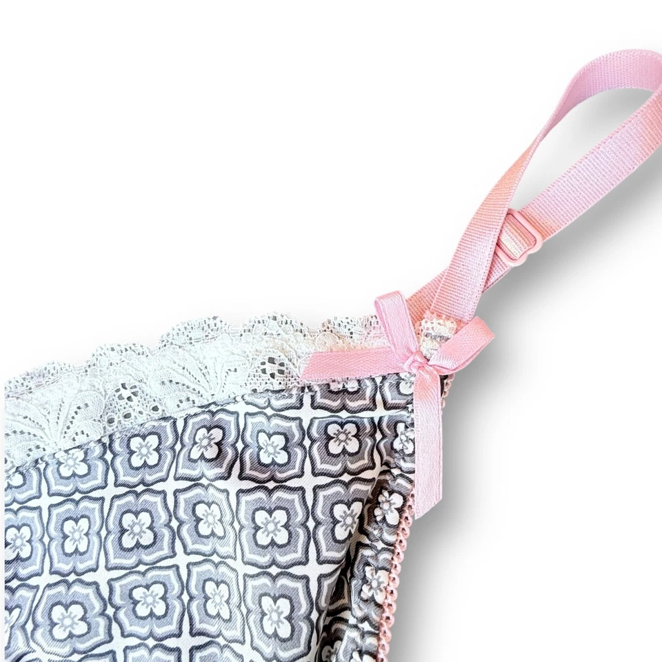 De Colección Laura Ashley Babydoll Cami PJ Y2K Encaje Rosa Lazo Geo Impresión Delicada Romántica XL Foto 3 de 4