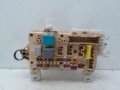 892210F010 1135277 FUSE BOX TOYOTA COROLLA VERSO R1 2 2 D-4D 2005