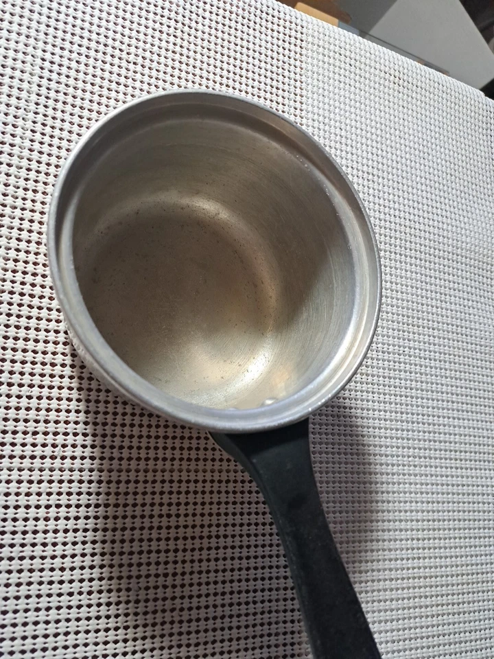 Vintage Mirro Kitchen Pride Aluminum 4 Cup Saucepan, No Lid - Image 4 of 4