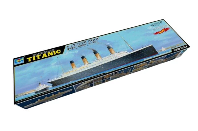 Trumpeter Titanic Échelle 1:200 Kit de Maquette de Bateau en Plastique avec Lumières LED (03719)