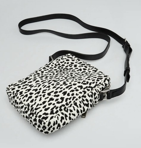 SAINT LAURENT YSL SID TIGER MESSENGER SHOULDER BAG SATCHEL MANBAG $850 AUTHENTIC - Picture 2 of 7