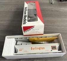 McKean Models HO Scale Kit #1636 3-Bay ACF Hopper Burlington / CB&Q - NOS