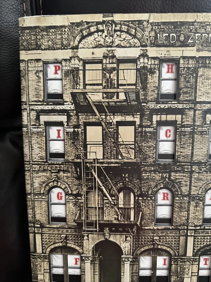 🔥🔥🔥Led Zeppelin Physical Graffiti Vinyl Remastered 2015 🎸Double LP 🤘Clean🤩 - Image 2 of 4