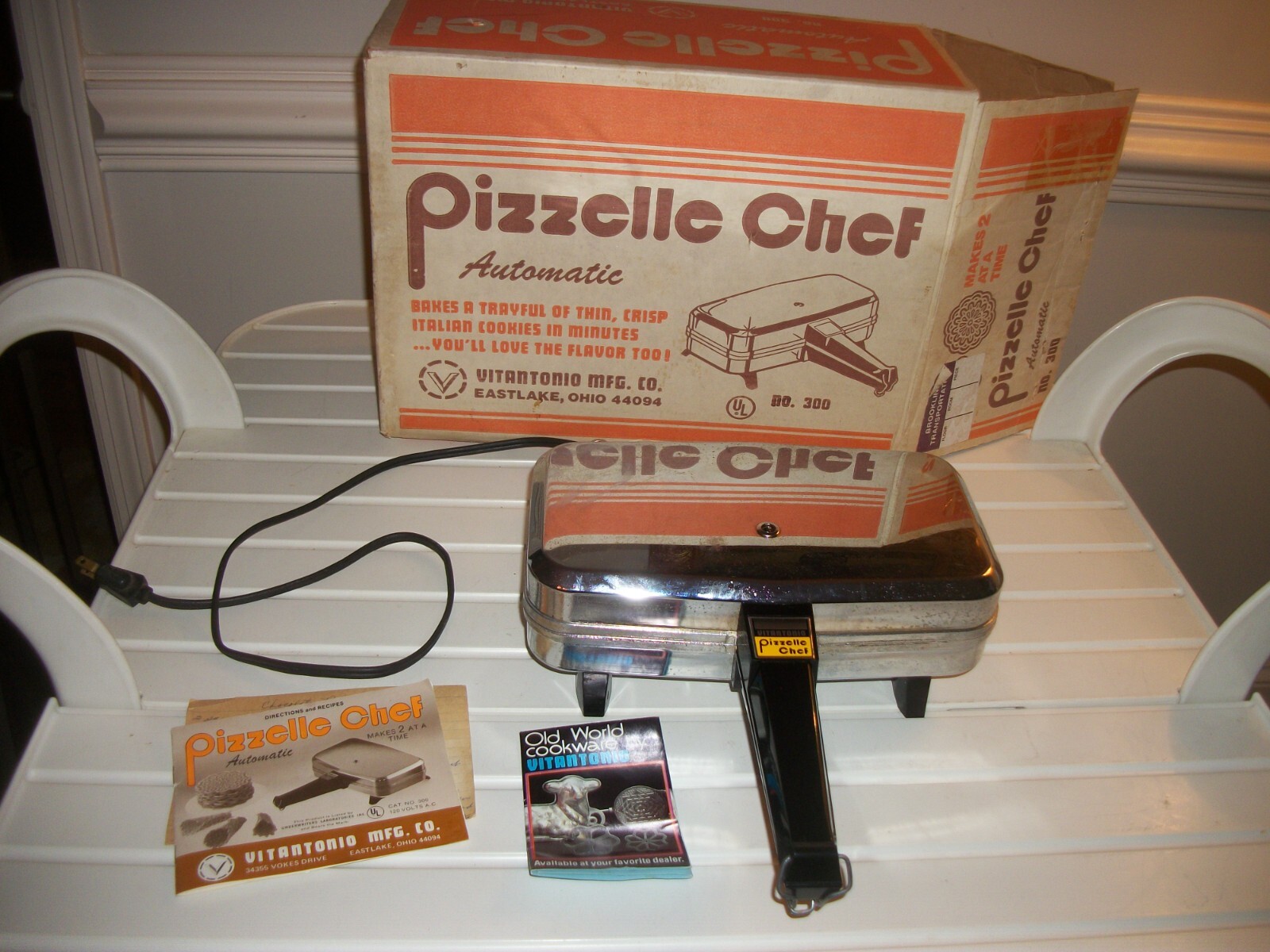 Vitantonio Pizzelle Chef No. 300 Electric Pizzelle Maker eBay