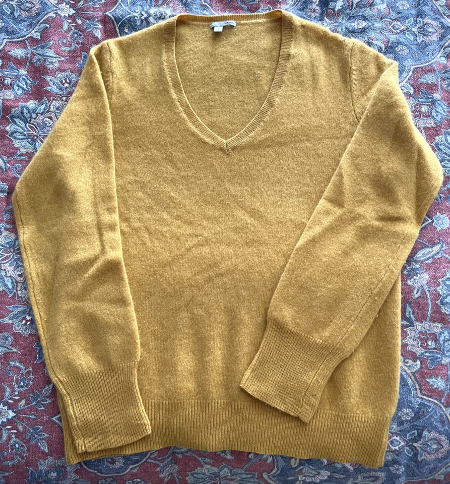 HALOGEN 100% Cashmere V-Neck Woman's' Tight Knit Sweater XL - Image 3 of 4