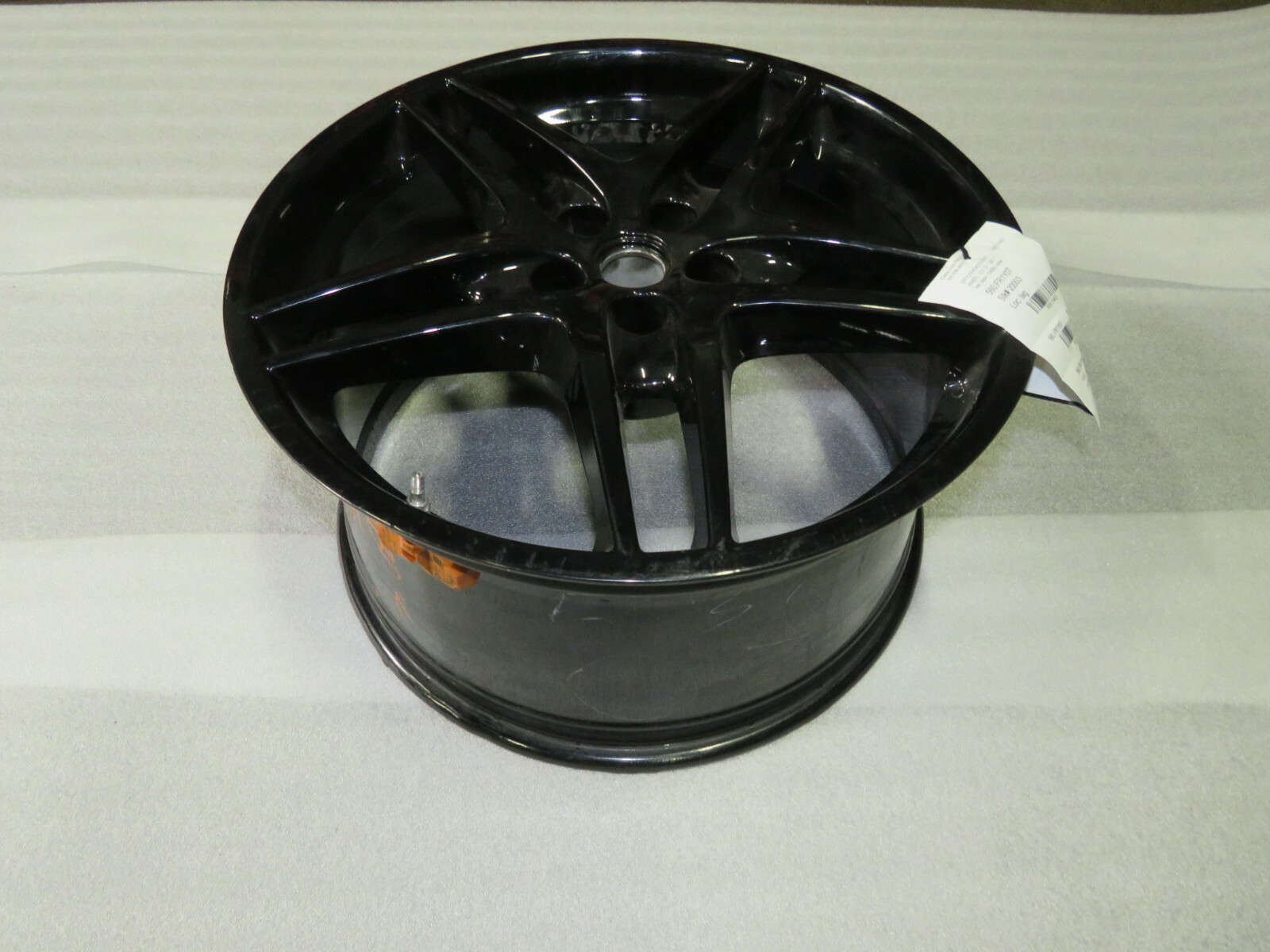 Ferrari F430, Rear Wheel, Black, Damage / Prior Repair, Used, P/N 194266