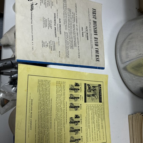 VTG Lot 2 Visual & Division Band Method Wind and Percussion Instruments Trumpet - Picture 7 of 11