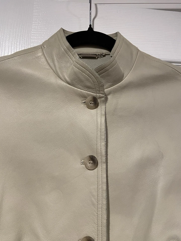 ABS Allen Schwartz Size 6 Bone White Soft 100% Leather Biker Moto Bomber Jacket - Image 2 of 4