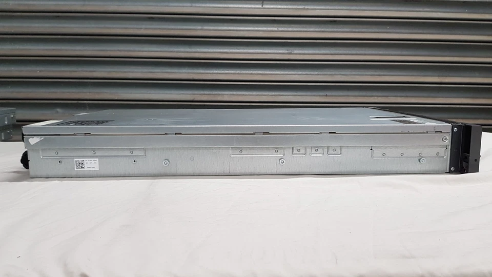 Dell PowerEdge r715 2x AMD Opteron 6348 128GB 2x 146GB 2U Server - Image 2 of 4