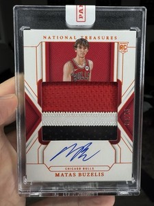 2024-25 National Treasures Orange Rookie Patch Auto /75 Matas Buzelis #112