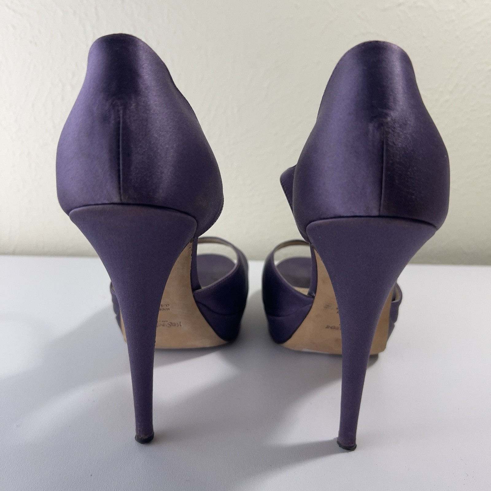 Decolte Yves Saint Laurent YSL viola raso cinturino alla caviglia plateau punta aperta taglia 39