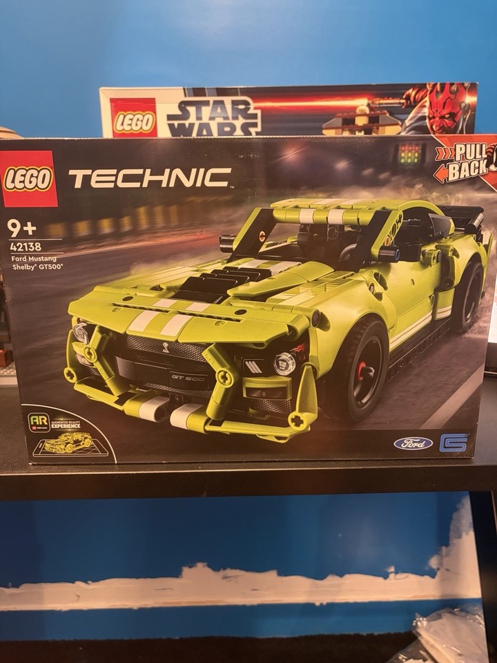 Lego Technic Ford Mustang Shelby GT500 Pull-Back