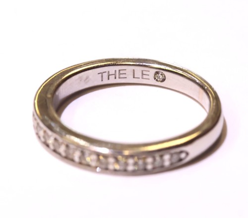 The LEO 14k white gold .24ct VS1 G round diamond wedding band ring 3.2g Pong set - Picture 4 of 8