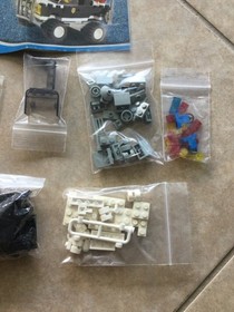 POLICE 4WD and UNDERCOVER VAN, Lego World City: Police 7032