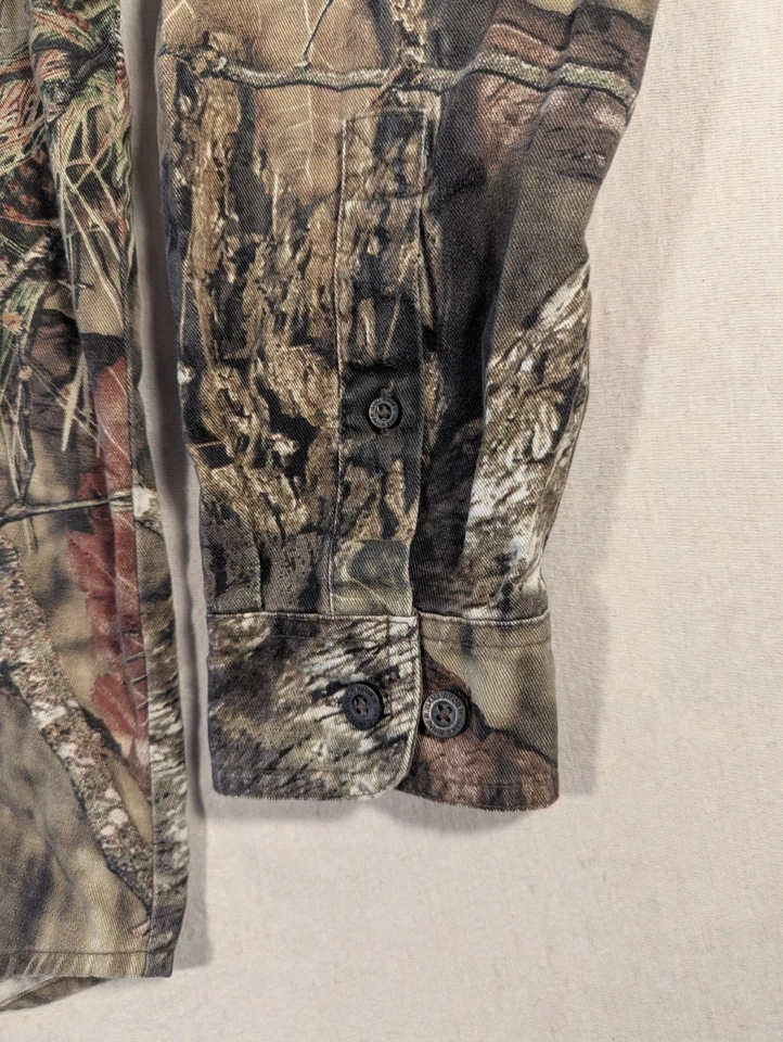 Game Winner Men's Medium Size Long Sleeve, Camo Hunting Shirt - - Image 3 of 3