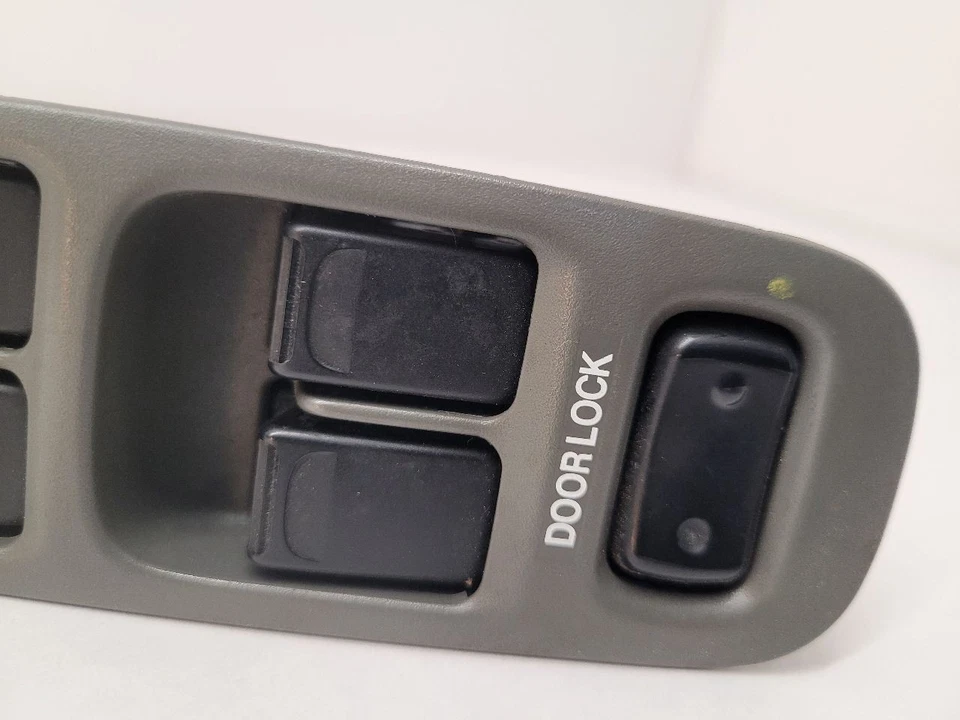 1999-2004 CHEVROLET TRACKER LH Driver Front Door Lock And Window Switch 30020880 - Imagem 2 de 4