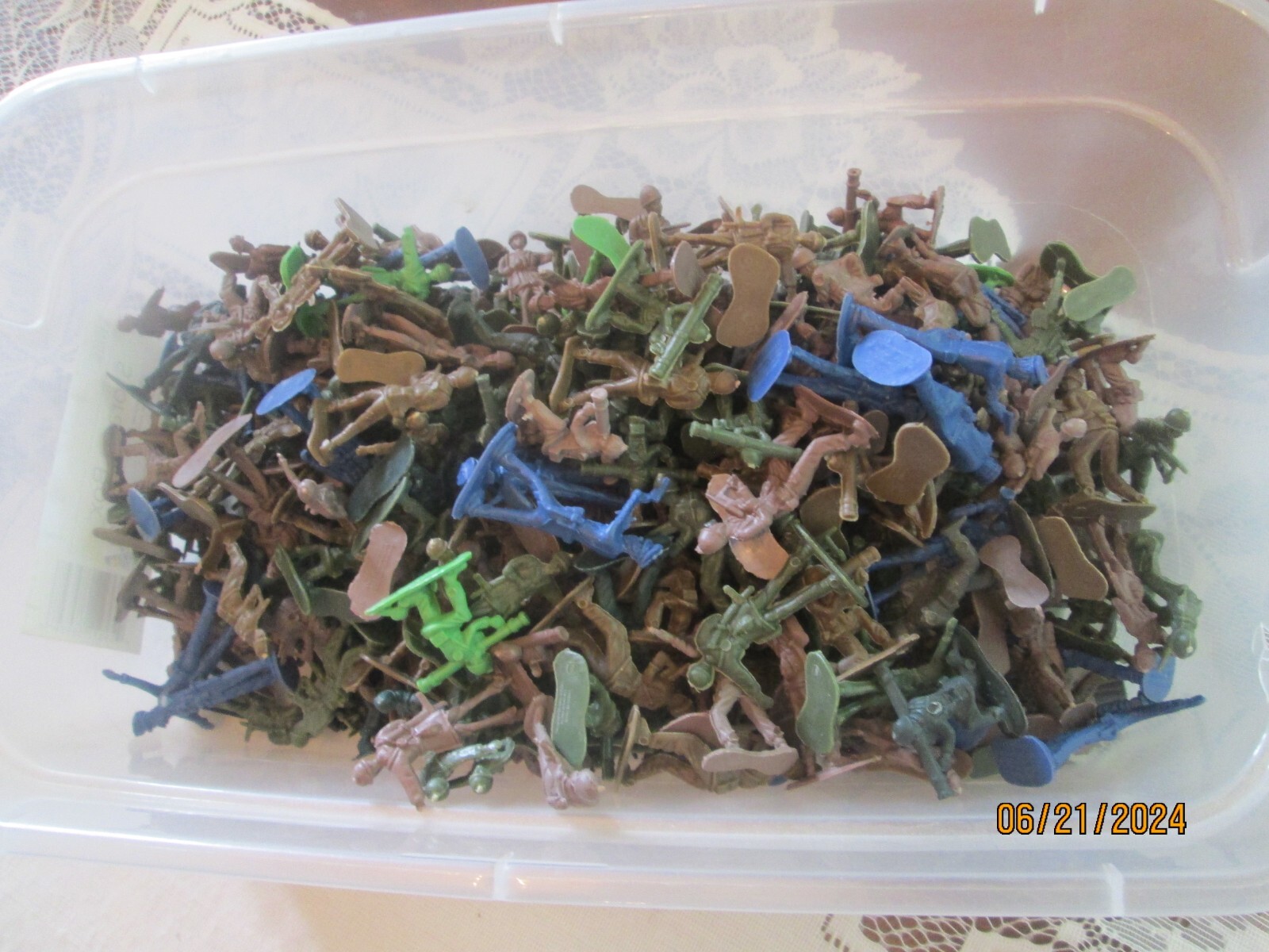 Lot 270 Greenbrier International Plastic Army Men Soldiers Military Figures