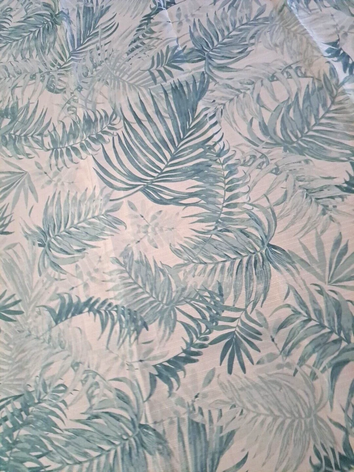 Cortina de ducha de tela con fronda de palmera blanca verde tropical playa pilares  Foto 2 de 4