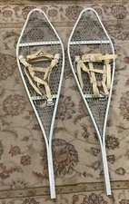 Magline Of Canada / US 1985 Magnesium 46" x 12" White Snowshoes Use Or Display